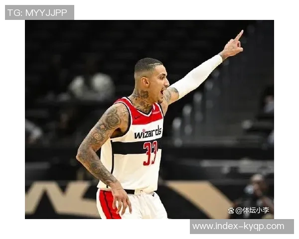 库兹马进攻表现不佳12投仅4中三分球命中率低迷仅得10分5篮板2助攻