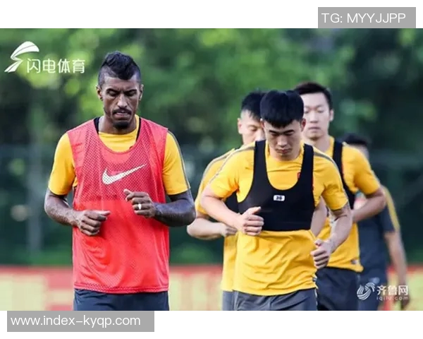 解说：比赛早已失去悬念斯普利特为何让主力拼尽全力30分钟